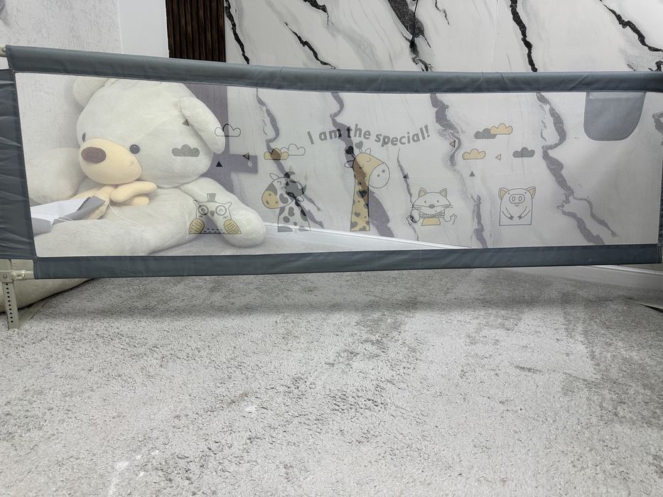 Защитная перегородка на кроват для детей