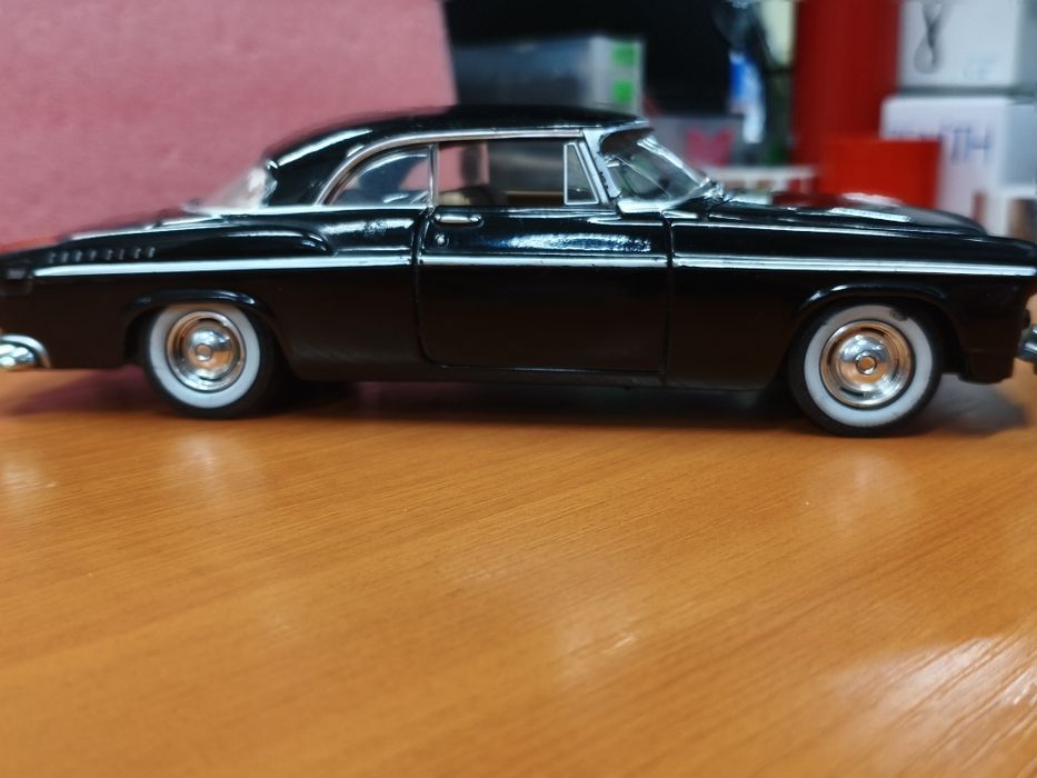 Метална количка макет на  Крайслер   С300