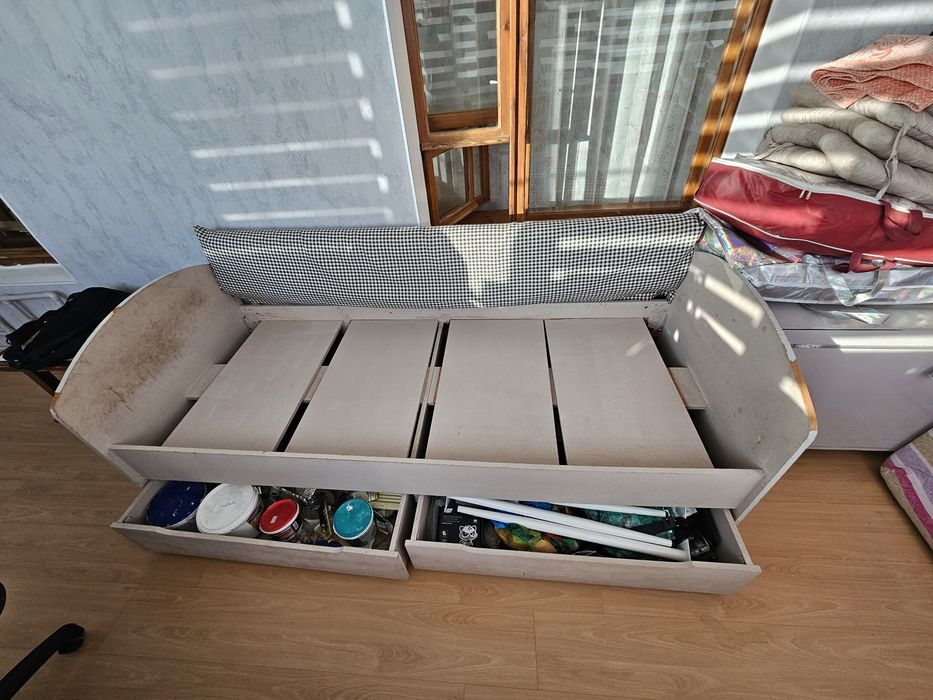 Кровать односпальная