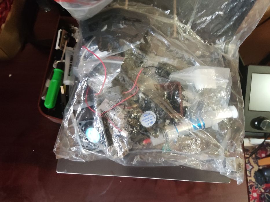 Продам 3D-принтер Ender Creality V3 SE