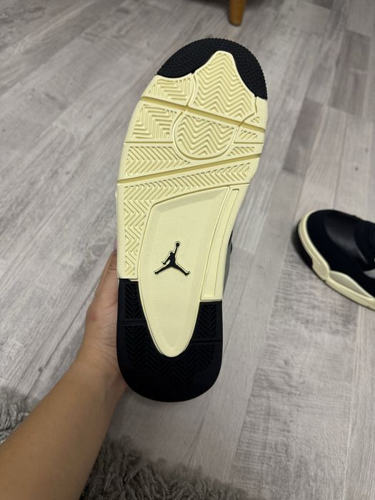 Air Jordan 4 RM , marime 44 si 45