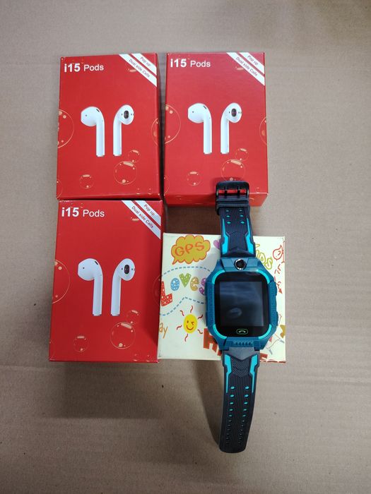 Наушники и детские часы