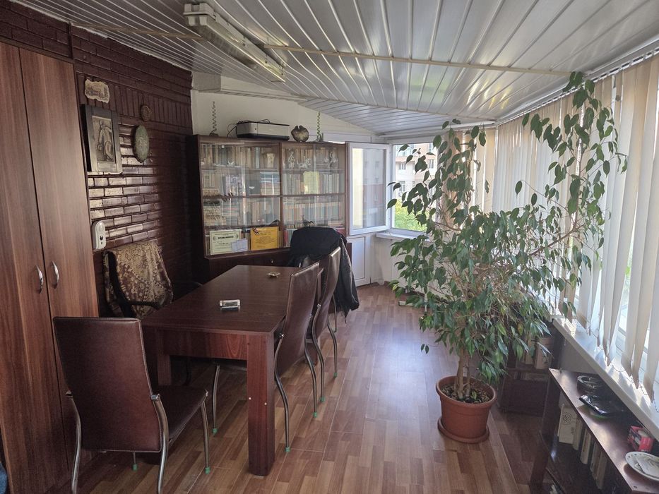 Apartament de vânzare cu 2 camere