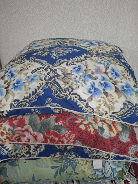 Новые подушки, гусиные. 70 на 70