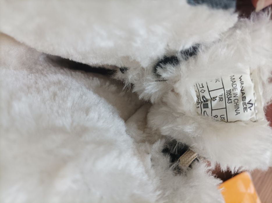 Нови топли ботушки N26,28,29