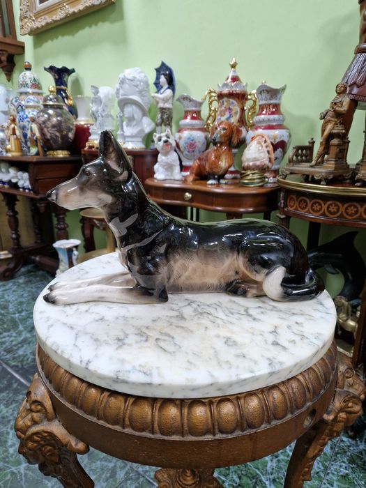 Голяма рядка антикварна порцеланова фигура статуетка куче