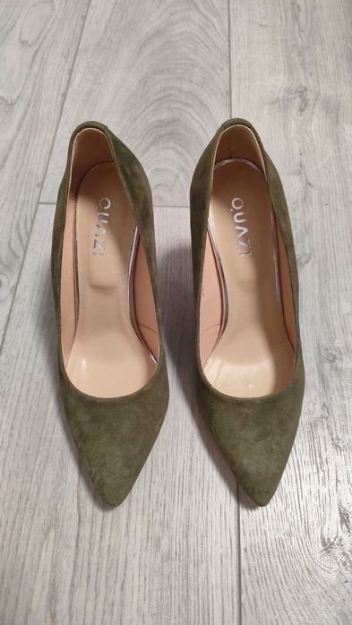 Елегантни велурени обувки