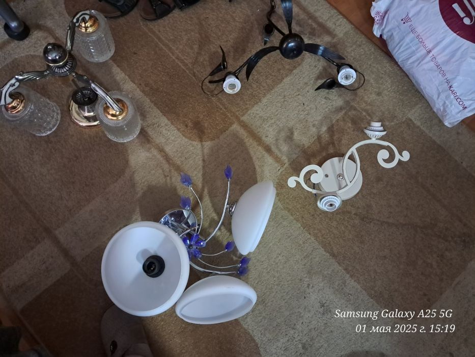 5 люстр  на потолок. Пишите