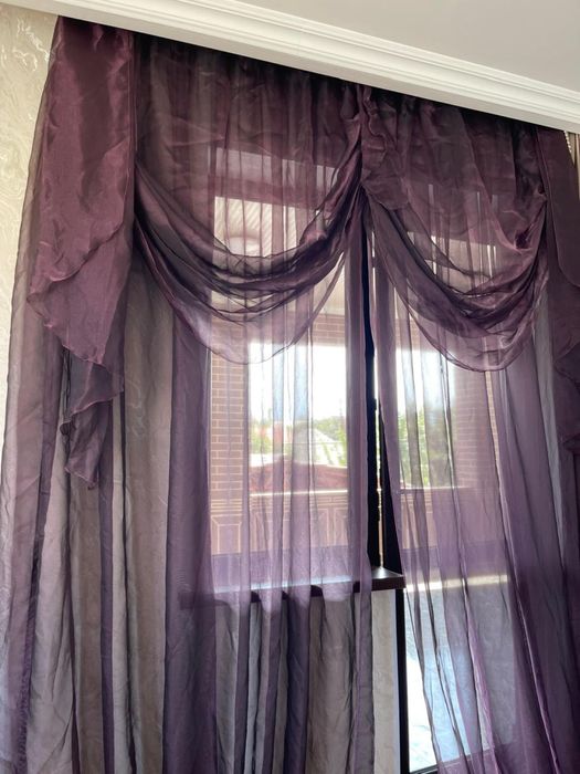 Шторы для окна у лестницы