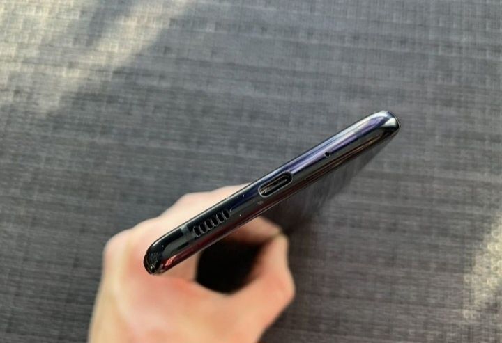 Обмен/продажа Samsung Galaxy S20 plus 8/128 sim e-sim