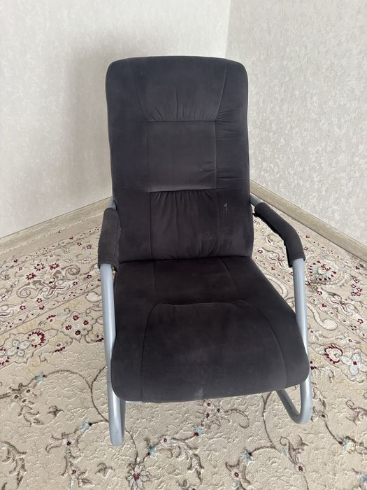 Кресло качеля в хорошем состояние