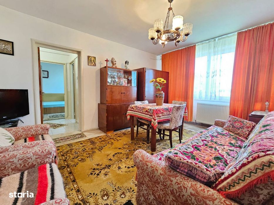 2 camere Negru Vodă / complex Ciocârlia, centrală / finisaje clasice