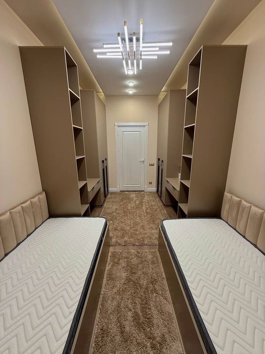 Сдаётся Ойбек Афросийоб е 3 комнт ангельски-прекрасная квартира