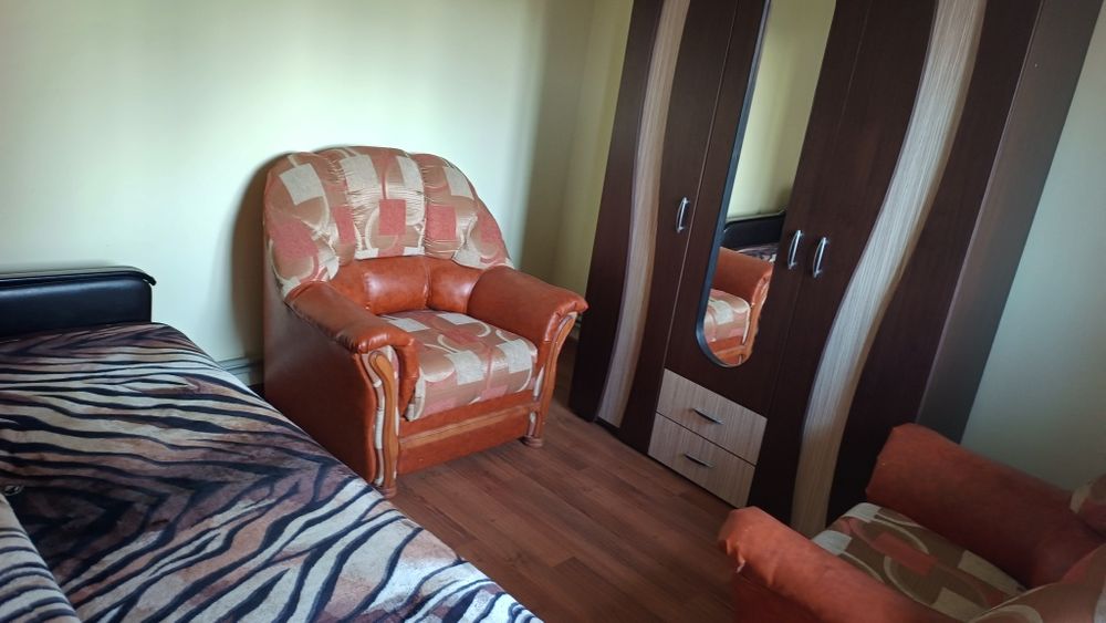 Vînd casă la intrarea în Smeura 1km din cartier Trivale