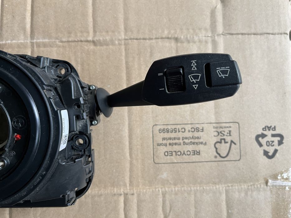 Spira volan / Manete volan BMW Seria 1 3 5 E87 E90 E60