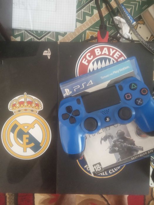 PlayStation 4 500 гб