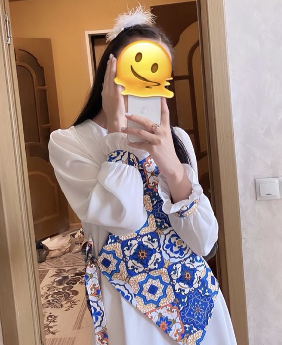 Платье.Сырға салуға кигенмін