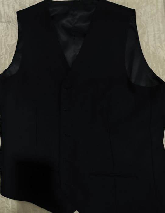 Продам двухпортный костюм