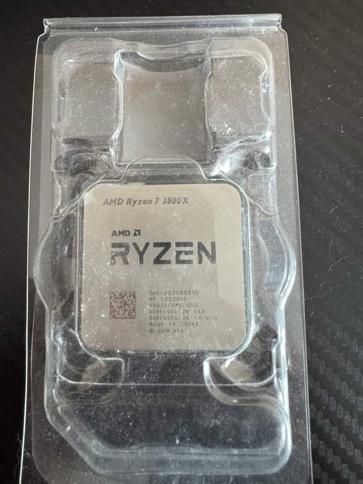 Процесор AMD Ryzen 7 3800X (8 ядра / 16 треда)