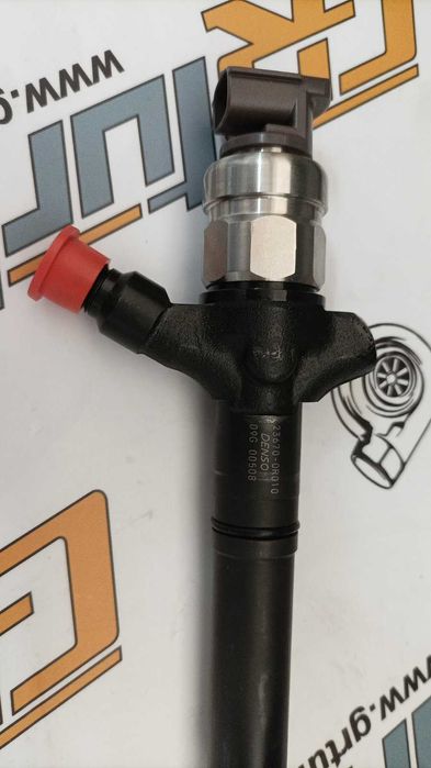 Нова дюза DENSO DCRI107610 за TOYOTA AVENSIS 2.2D