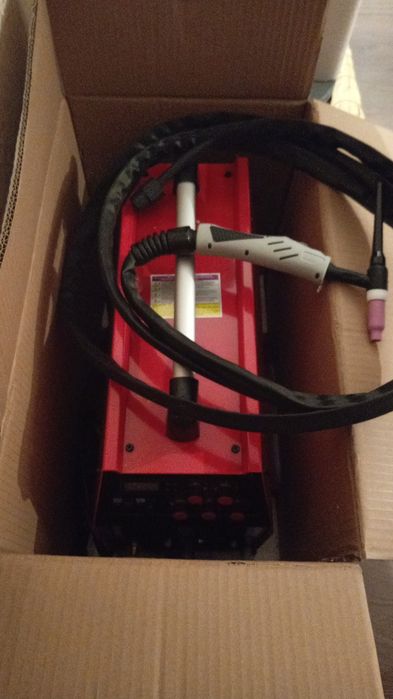 Аргонный сварочный аппарат MAGNETTA200