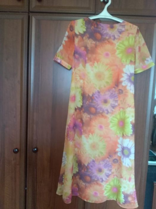 Продаётся женское платье