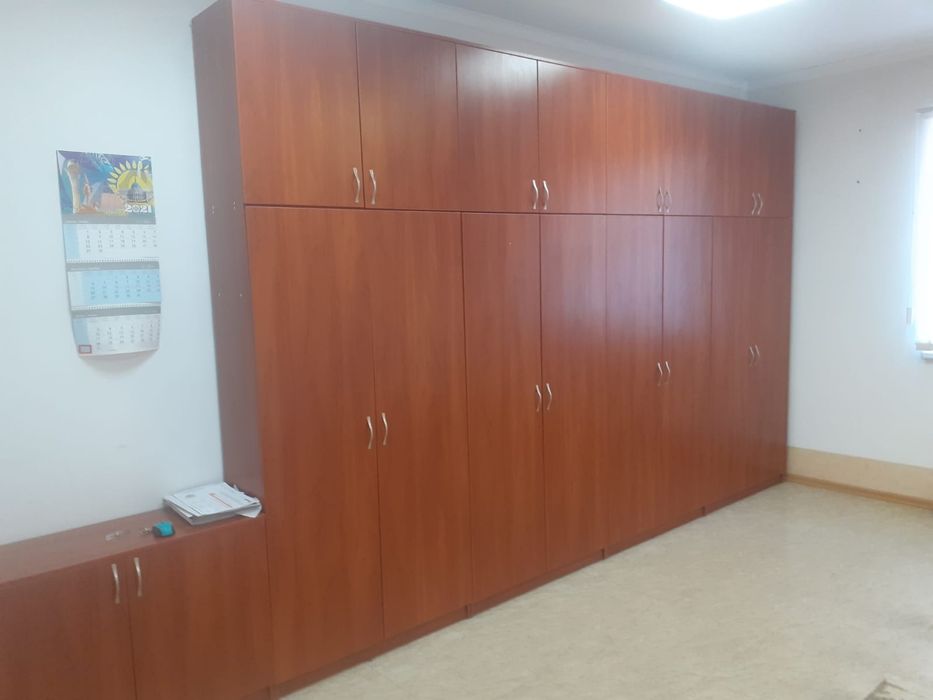 Офисная мебель шкафы, стулья, кресла, стол