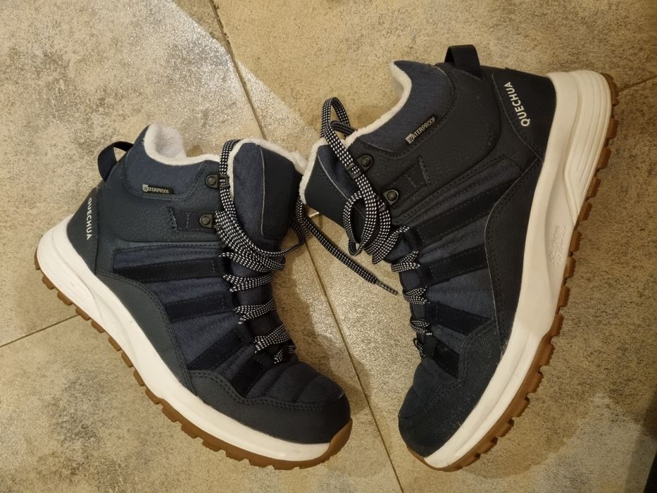 Мъжки непромокаеми обувки от Декатлон 41 номер