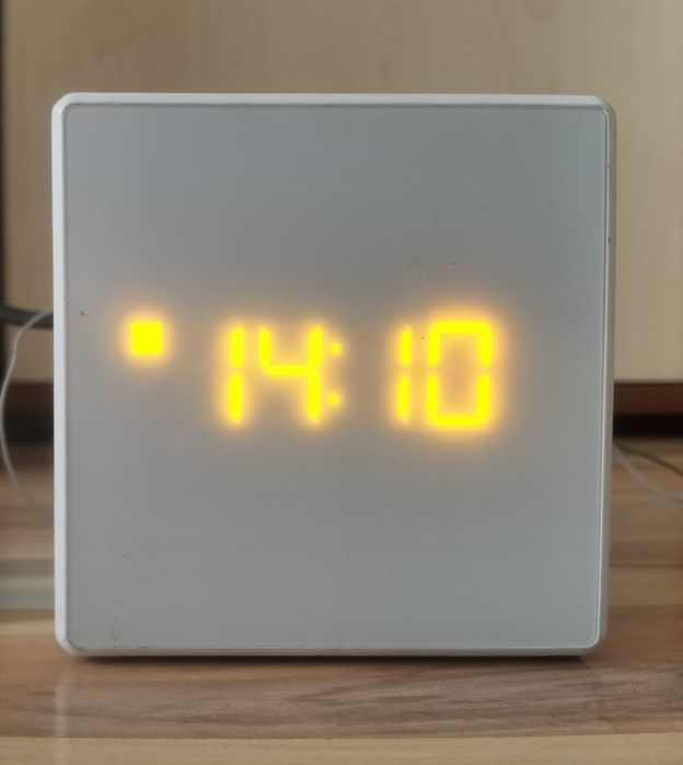 Boxa radio cu ceas Sony ICF C1