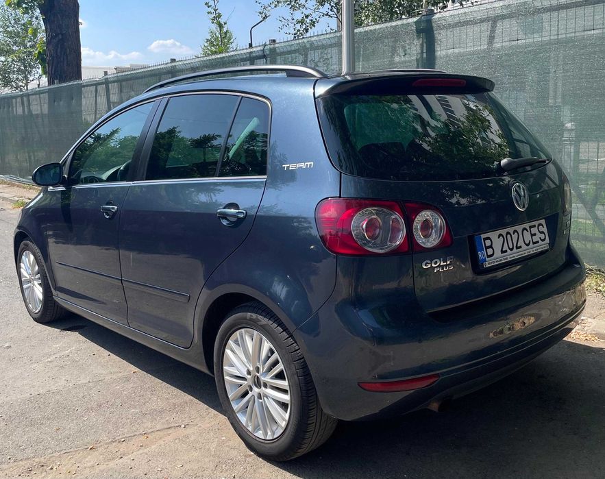 Volkswagen Golf VI Plus / Variant 1.6 TDI (105 CP) – Ediția Team