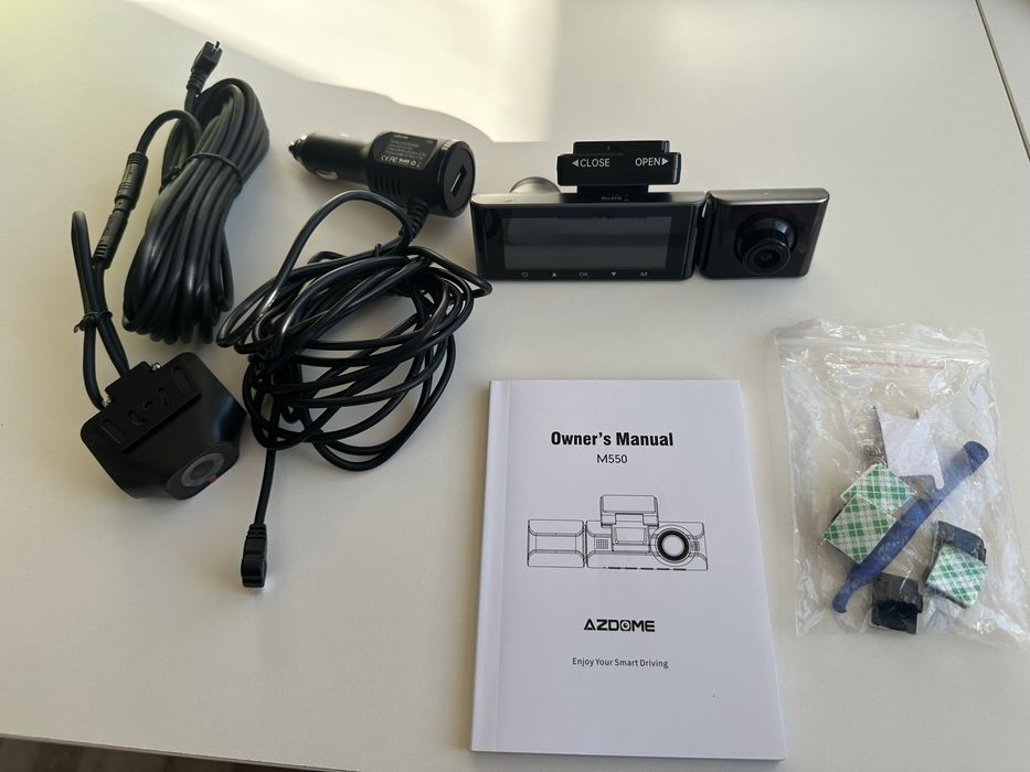 Видеорегистратор AZDOME M550