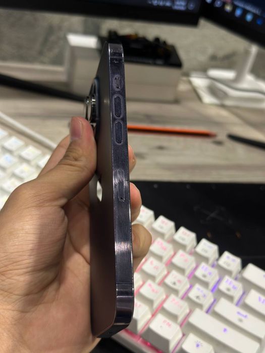 Iphone 14 pro Purple