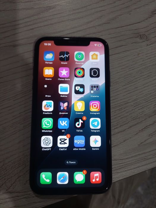 Продам айфон 11 64 г