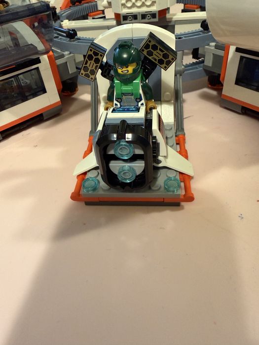 Lego 60433 Stație spațială modulară