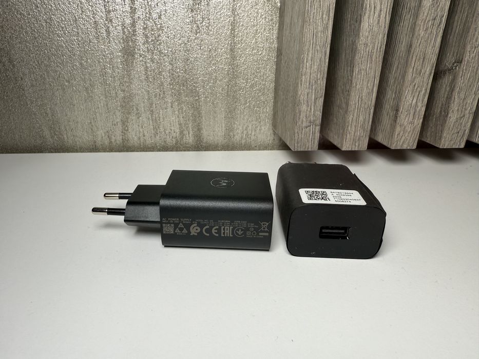 Incarcator Motorola 33w Original MC-332