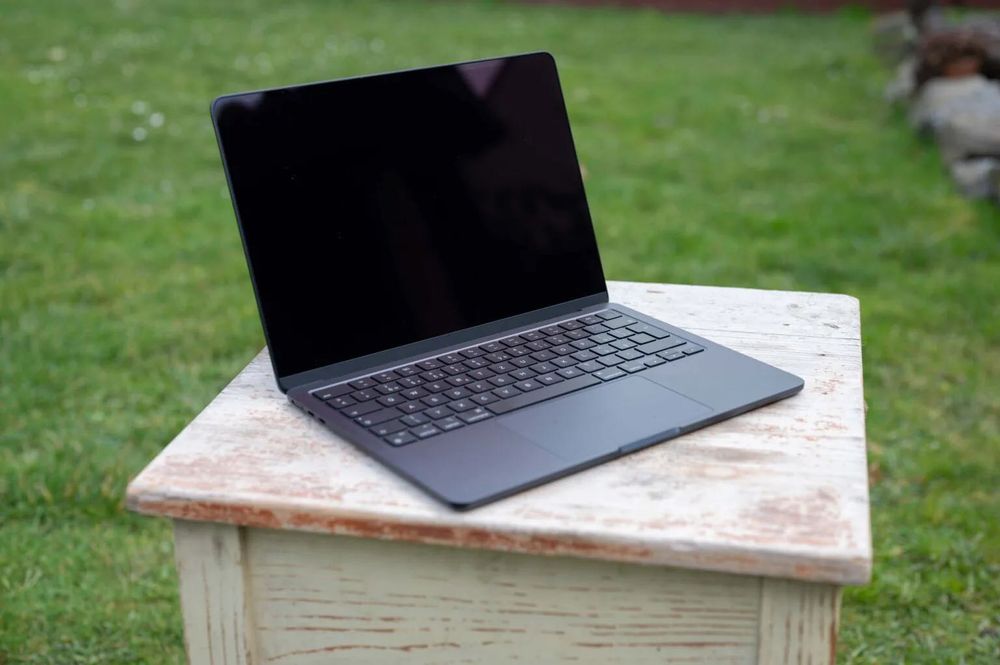 MacBook Air m3 16/256 100%