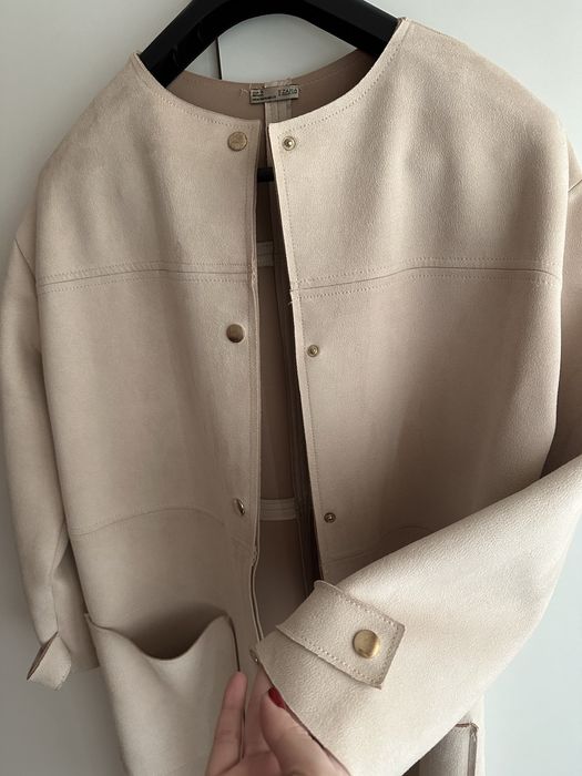 Тренч на Zara в бежово