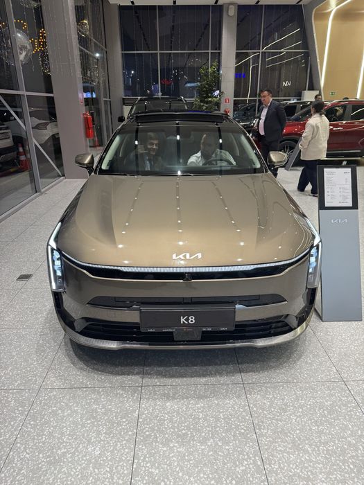 K 8 Yengi RASSROCKA bor