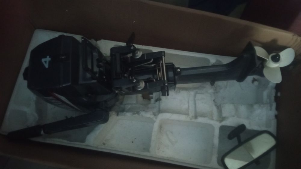 Продам мотор практически новый.