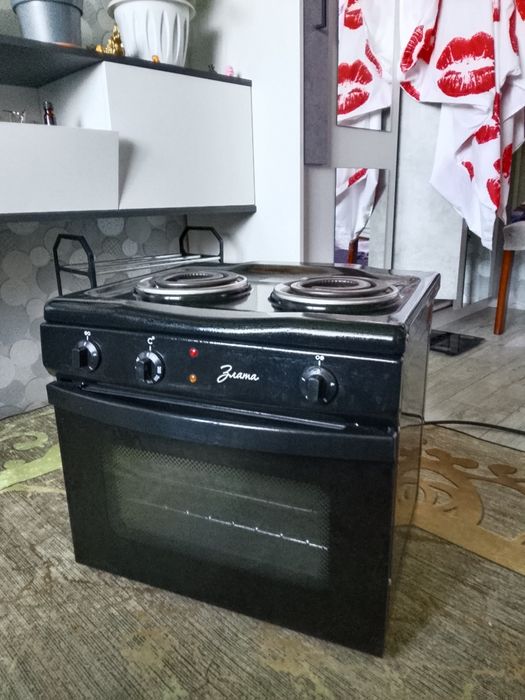 Электроплитка новая