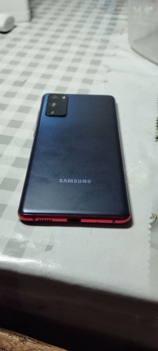 Samsung Galaxy S20 FE