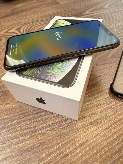 iPhone XS 64 GB