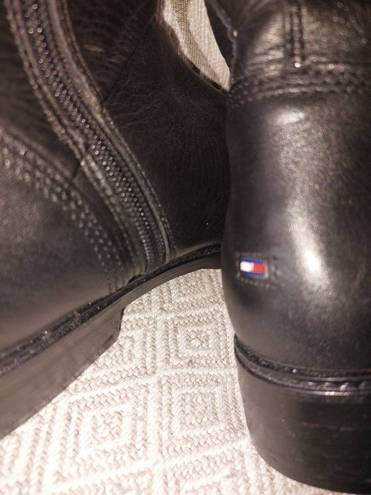 Продам сапоги демисезонные Tommy Hilfiger 40 размер