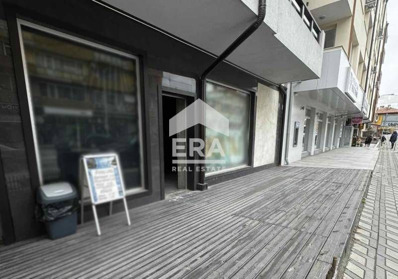 Ексклузивно! Търговско помещение в центъра на Благоевград! Без комисио