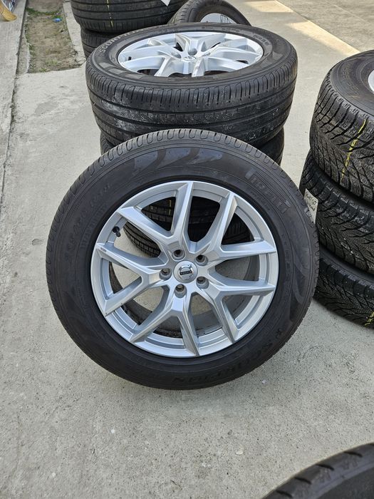 Vînd mai multe modele de jante aluminiu vw.volvo.audi .range rover. Ferrari