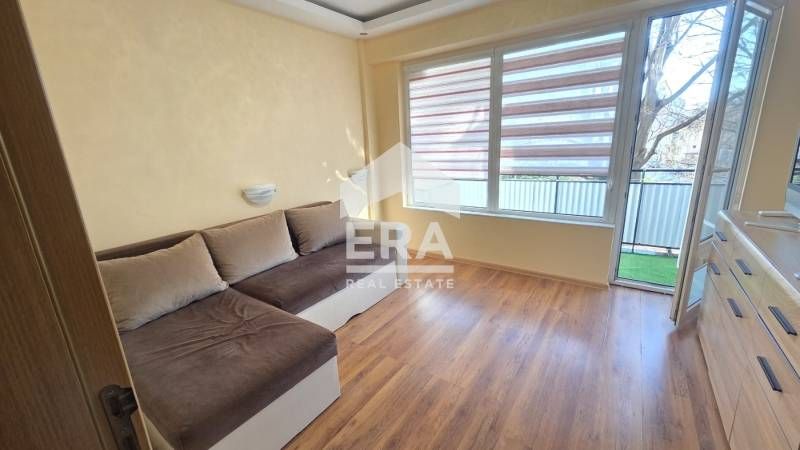 ЕКСКЛУЗИВНО!Тристаен апартамент под наем в кв.Трошево , град Варна.