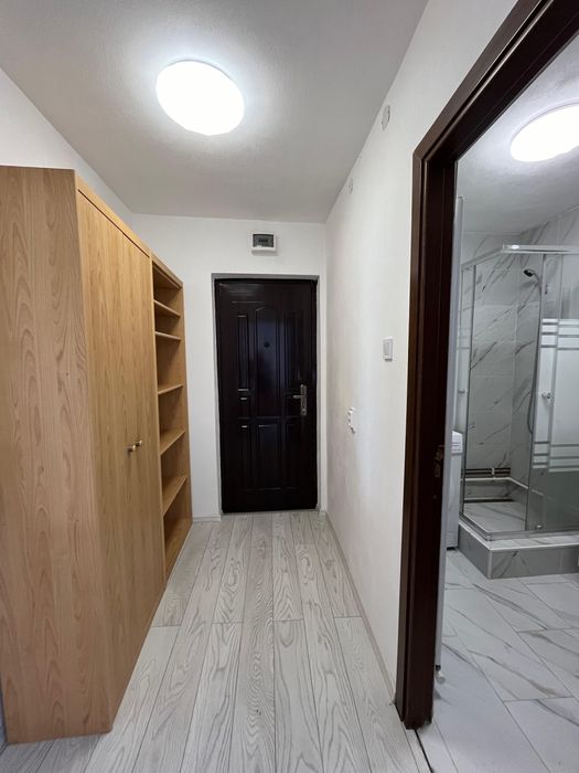 Închiriez garsonieră