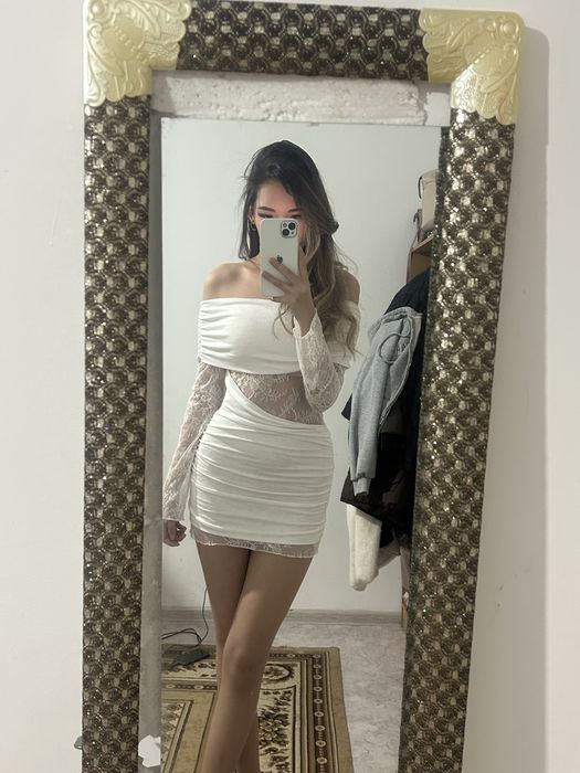 Белое платье ,одевала 1 раз