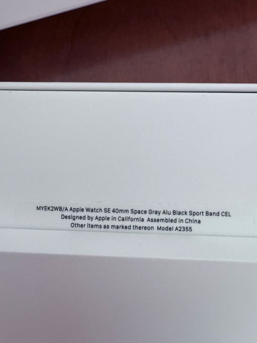 Apple Watch SE 40 mm GPS + Cellular (A2355) – stare excelentă