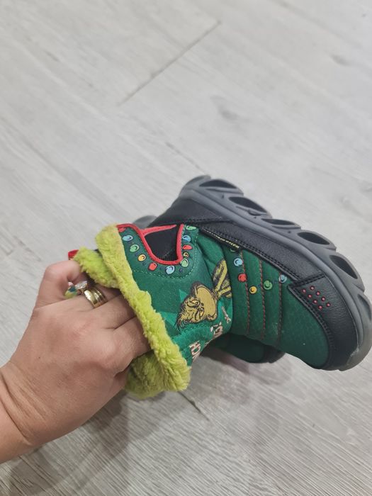 Ghete skechers copii cu beculete marimea 24